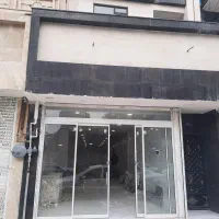 یک باب مغازه ۱۵۰متری حاشیه خیابان فدک۸