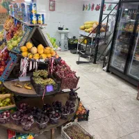 کارگر ساده میوه فروشی