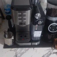 دستگاهه اسپرسو ساز با شیر جوش اتومات