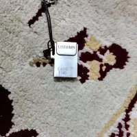 یک عدد فلش هشت گیگ به فروش می‌رسد|لوازم جانبی موبایل و تبلت|بندرعباس, |دیوار