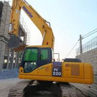 بیل۲۲۰کماتسو