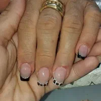 خدمات کاشت و ترمیم ناخون با قیمت مناسب|خدمات آرایشگری و زیبایی|تهران, افسریه شمالی|دیوار