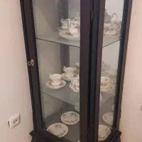 دو عدد بوفه و یک عدد صندلی اداری