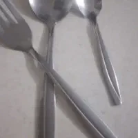 قاشق چنگال۲ماهه استفاده شده|ظروف سرو و پذیرایی|یزد, |دیوار