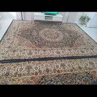 دوتا فرش ماشینی  شیک نو نو هر دونه ش ۱۵ تومن