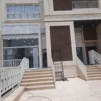 فروشگاه بزرگ ۹۰ متری، بر بلوار رحمت|فروش مغازه و غرفه|شیراز, سرو|دیوار