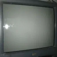تلویزیون الجی ۲۶ با میز درحد نو