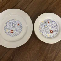بشقاب چینی (1 عدد بزرگ و 5 عدد کوچک) در حد نو