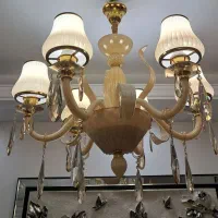 یک عدد لوستر ۶ شاخه