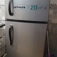 فروش یخچال۱۲فوت ایسکول و مقداری وسایل درحد نونو