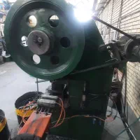 کارگر ساده و پرسکار یا فنی