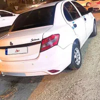 ساینا مدل ۴۰۰