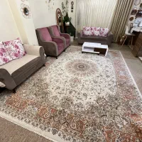 فرش،مبل،میز جلو مبلی و میز تلوزیون