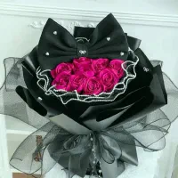 دسته گل هایی از احساس و لبخند