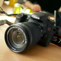 دوربین 70d کانن با لنز 18-135|دوربین عکاسی و فیلم‌برداری|رشت, سعدی (تختی)|دیوار