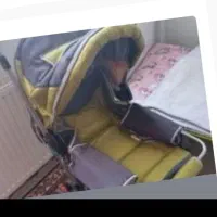 کالسکه کاملا نووتعدادی وسایل کودک بفروش می رسد