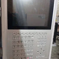 تزریق کار و تکنسین دستگاه تزریق پلاستیک