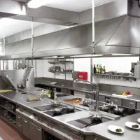 کارگر ماهر اشپزخانه