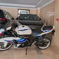 سوزوکی gsxr ۱۰۰۰ وان میلیون سند سوشیان با پروانه