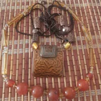 دو عدد گردن اویز
