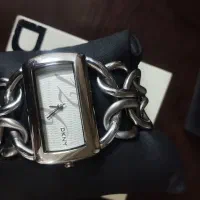 ساعت مچی زنانه کاملا سالم