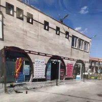 نیروی کار فروشندگی و فست فود