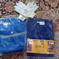 تعدادی لباس کار یکسره نو با دستکش کار 500