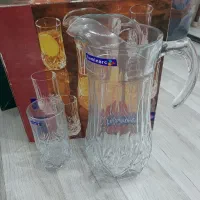 دو دست پارچ و لیوان نو و بدون استفاده