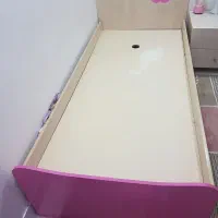 تخت و پا تختی