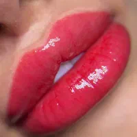 شیدینگ لب، درمان تیرگی لب (بدون درد)|خدمات آرایشگری و زیبایی|ساری, |دیوار