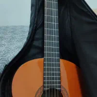 گیتار یاماها c40 در حد نو