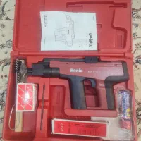 تفنگ میخکوب چاشنی رونیکس (تفنگ هیلتی)