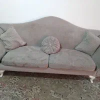 مبل ۳نفره رنگ فیلی به خاطر کمبود جا میفروشم