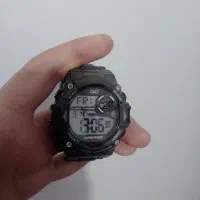 ساعت مچی برندQ&Q