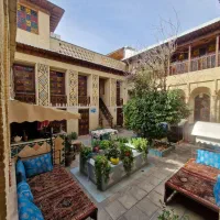 اجاره-اتاق-های-مستر-هتل-سنتی-نیایش-با-صبحانه