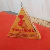 رادیو قدیمی تبلیغ شکلات ToBlERONE