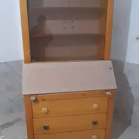 کمد و میز تحریر