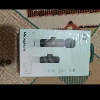 یک عدد میکروفون یقه ای