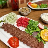 استخدام نیروی کار در کبابی