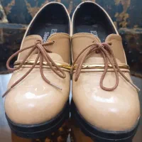 کفش نخودی زنانه سایز 39 جنس ورنی|کیف، کفش، کمربند|تهران, جوادیه|دیوار