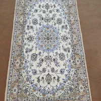 فرش دستباف گل ابریشمی