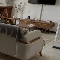 میز تی وی نو و شیک بدون خط و خش در حد نو