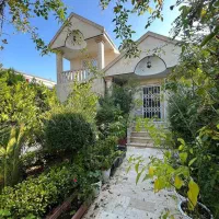 ویلا-نیم-پیلوت-نما-سنگ-سنددار-کد-1072