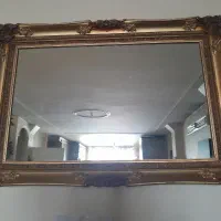 آیینه قاب دار طلایی