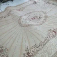 فرش سالم بدون پارگی