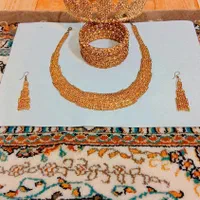 سرویس کامل بدلیجات رنگ طلایی بسیار زیبا و شیک|بدلیجات|اصفهان, فروردین|دیوار