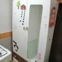 کمد بچه سالم وتمیز