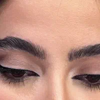 میکاپ بانوان با مژه گذاری حرفه ای و هدیه روز دختر