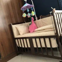 تخت کنار مادر چوبی|تخت و صندلی بچه|ساری, |دیوار
