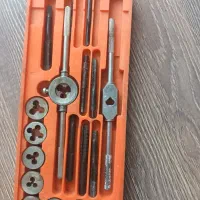 قلاویز و حدیده|ابزارآلات|خاوران, |دیوار